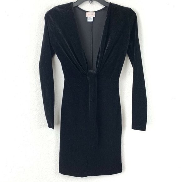 Love...Ady Deep V-Neck Velvet Bodycon Dress - Picture 2 of 5